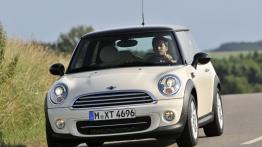 Mini Cooper II D Facelifting - widok z przodu