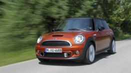 Mini Cooper II S Facelifting - widok z przodu