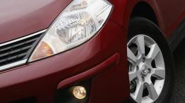 Nissan Tiida Hatchback Facelifting