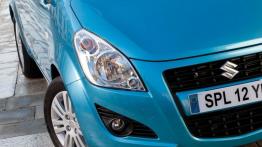 Suzuki Splash Facelifting - prawy przedni reflektor - wyłączony