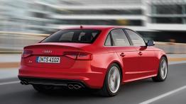 Audi S4 Facelifting - widok z tyłu