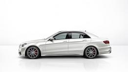 Mercedes E 63 AMG (W212) sedan Facelifting - lewy bok