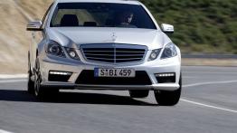 Mercedes Klasa E 63AMG - widok z przodu