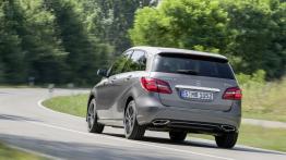 Mercedes B 220 CDI 4MATIC (W 246) Facelifting - widok z tyłu