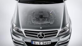 Mercedes C 350 W204 sedan Facelifting - maska zamknięta