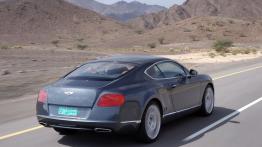 Bentley Continental GT Facelifting - widok z tyłu