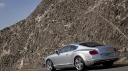 Bentley Continental GT Facelifting - widok z tyłu