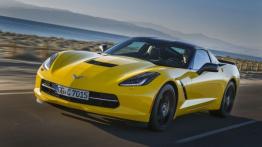 Chevrolet Corvette C7 Stingray Coupe (2014) - wersja europejska - widok z przodu