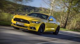 Ford Mustang VI Coupe GT (2015) - wersja europejska - widok z przodu