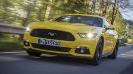 Ford Mustang VI Coupe GT (2015) - wersja europejska - widok z przodu