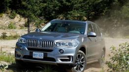 BMW X5 III (2014) xDrive30d - wersja amerykańska - widok z przodu