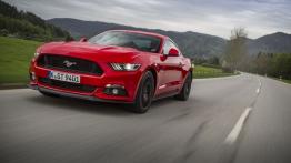 Ford Mustang VI Coupe GT (2015) - wersja europejska - widok z przodu