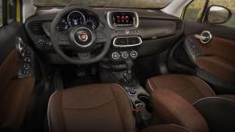 Fiat 500X Trekking Plus (2015) - wersja amerykańska - pełny panel przedni