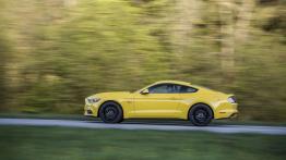 Ford Mustang VI Coupe GT (2015) - wersja europejska - lewy bok