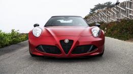 Alfa Romeo 4C Spider Rosso (2016) - wersja amerykańska - widok z przodu