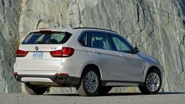 BMW X5 III (2014) xDrive50i - wersja amerykańska - widok z tyłu