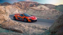 McLaren P1 pręży się na nowych fotografiach