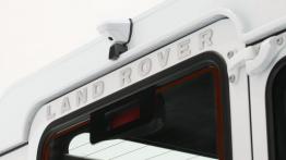 Land Rover Defender Startech - emblemat