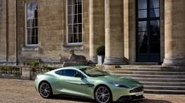 Aston Martin AM 310 Vanquish - prawy bok