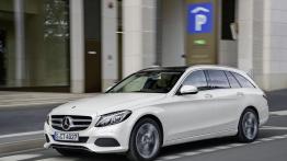 Mercedes klasy C 300 BlueTEC HYBRID (2014) kombi - widok z przodu