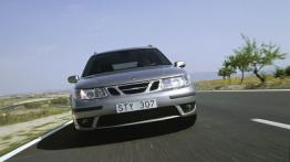 Saab 9-5 SportKombi - widok z przodu