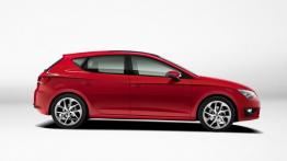 Seat Leon III - prawy bok