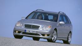 Mercedes Klasa C Combi - widok z przodu