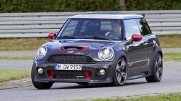 Mini John Cooper Works GP II - widok z przodu