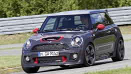 Mini John Cooper Works GP II - widok z przodu