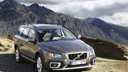 Volvo XC70 II - widok z przodu