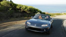 Mazda MX5 III - widok z przodu