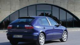 Seat Leon 1.9TDI - prawy bok