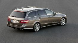 Mercedes E 500 W212 kombi - widok z góry