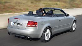 Audi A4 B7 Cabrio - widok z tyłu