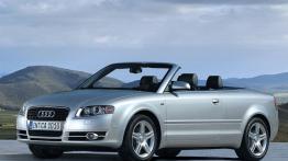 Audi A4 B7 Cabrio - widok z przodu