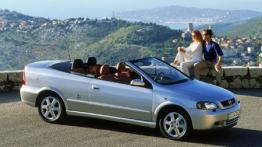 Opel Astra Cabrio - prawy bok