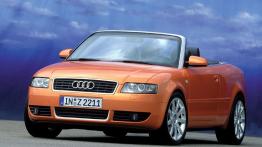 Audi A4 B6 Cabrio - widok z przodu