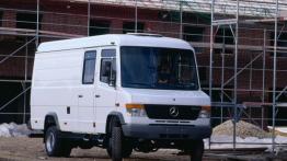 Mercedes Vario - widok z przodu