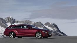 Mercedes CLS 500 Shooting Brake 4MATIC - prawy bok