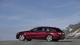 Mercedes CLS 500 Shooting Brake 4MATIC - lewy bok