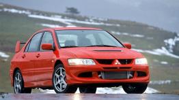 Mitsubishi Lancer EVO VIII - widok z przodu