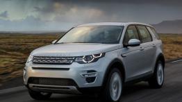 Land Rover Discovery Sport na Islandii - widok z przodu