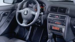 Seat Toledo II - kokpit