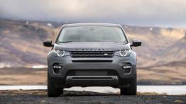 Land Rover Discovery Sport na Islandii - widok z przodu