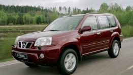 Nissan X-Trail - widok z przodu