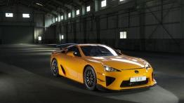 Lexus LFA Nurburgring Edition - przód - reflektory włączone