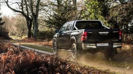 Toyota Hilux Invincible 50 Chrome Edition - widok z ty?u