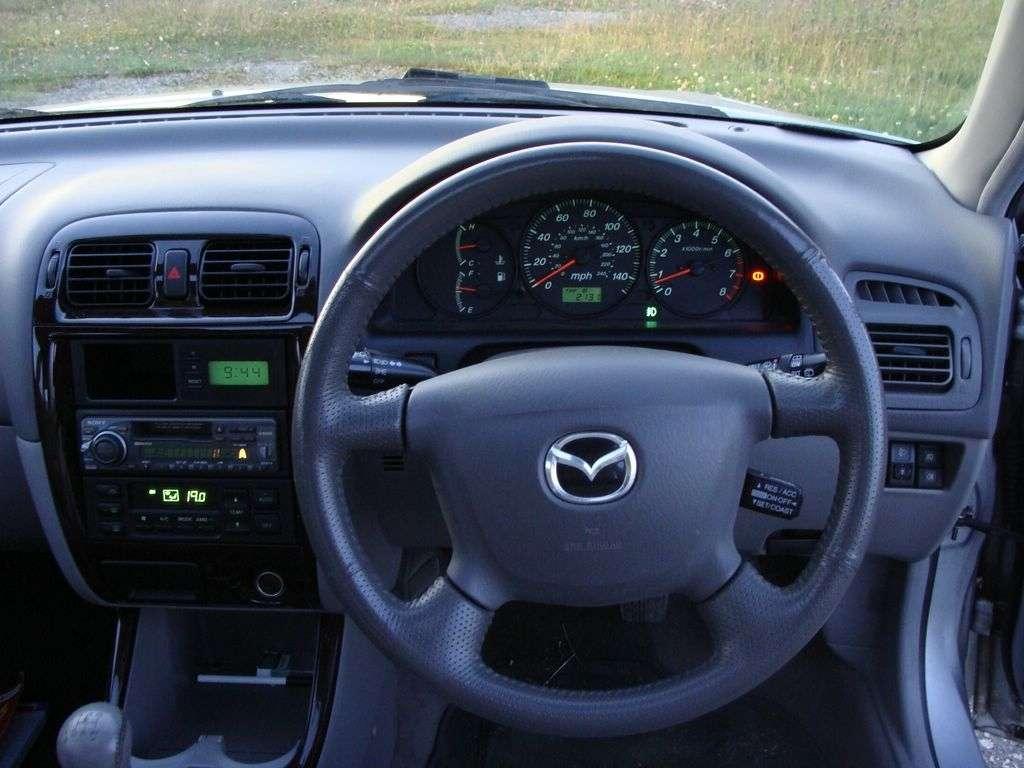 Mazda 626 GF/GW mocne i słabe strony modelu • AutoCentrum.pl