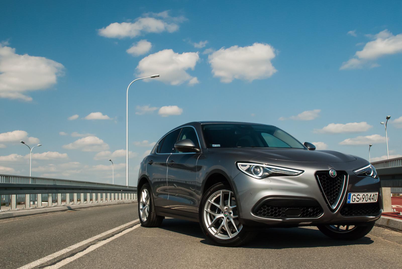 Alfa Romeo Stelvio - SUV ze sportowym DNA • AutoCentrum.pl