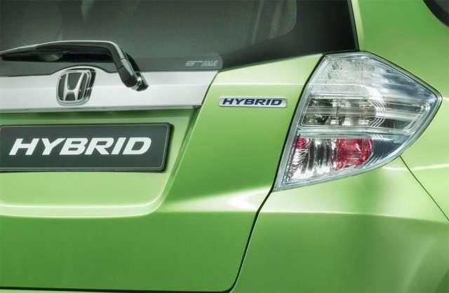 Honda Jazz Hybrid miejskie eco • AutoCentrum.pl